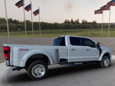 2026 Ford F-450 Super Duty Platinum