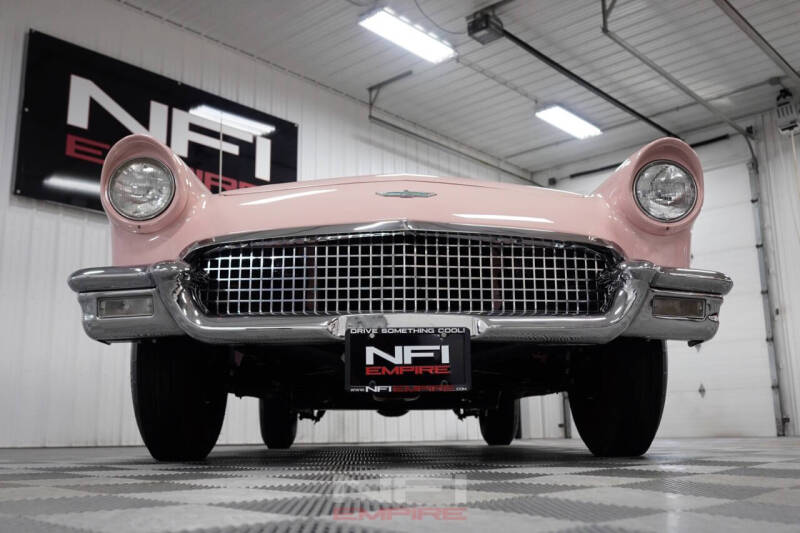 1957 Ford Thunderbird