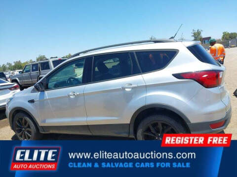 2019 Ford Escape SE