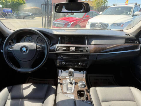 2014 BMW 5 Series 528i