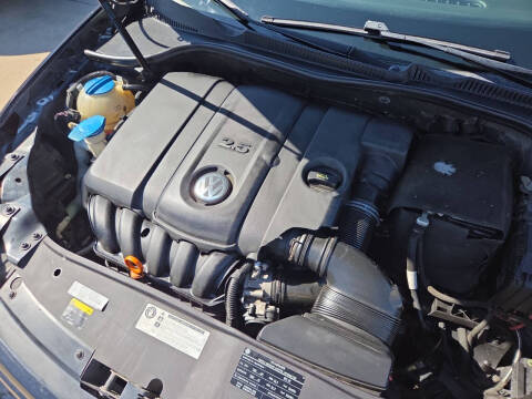 2011 Volkswagen Golf 2.5L PZEV
