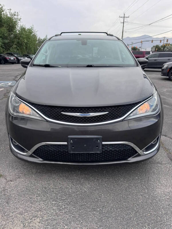 2018 Chrysler Pacifica Touring L