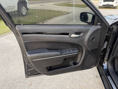 2022 Chrysler 300 S V6