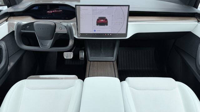 2023 Tesla Model X Standard Range