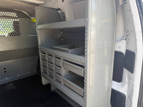 2017 Nissan NV200 SV