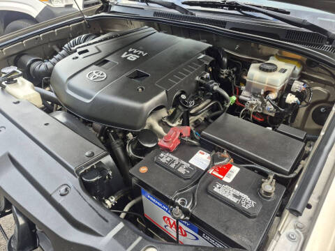 2004 Toyota 4Runner SR5