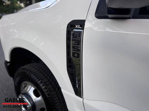 2023 Ford F-350 Super Duty XL