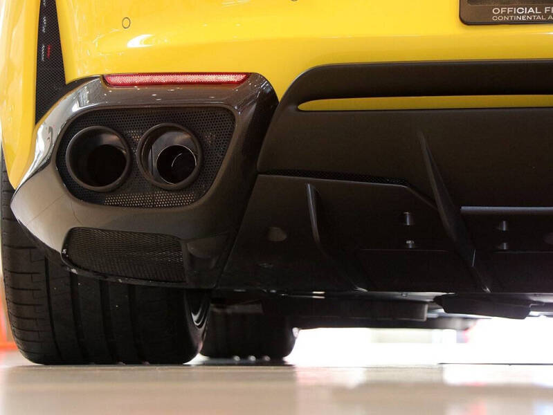 2021 Ferrari 812 GTS