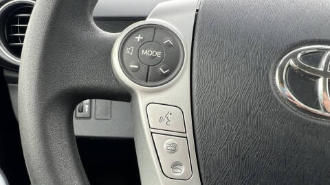 2013 Toyota Prius c Three