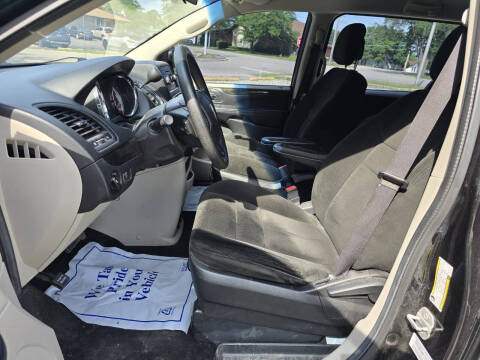 2016 Dodge Grand Caravan American Value Package