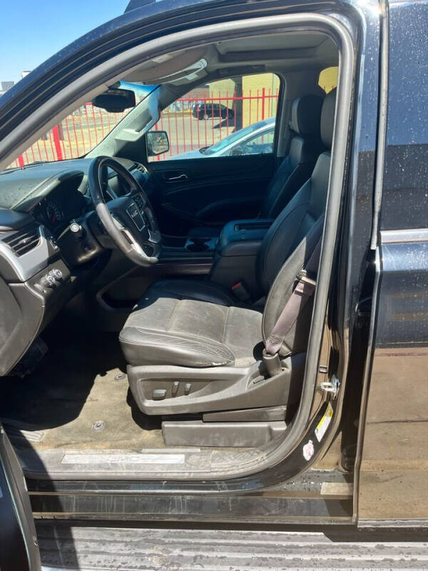 2017 GMC Yukon XL SLT