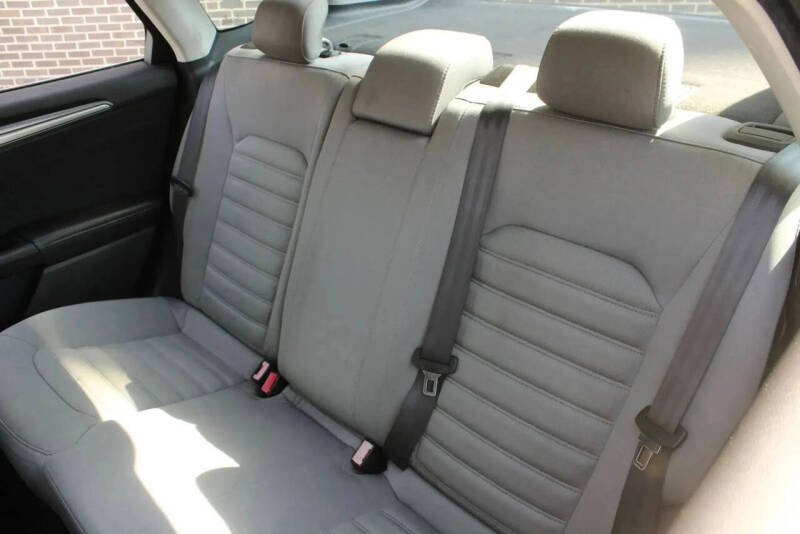 2014 Ford Fusion S