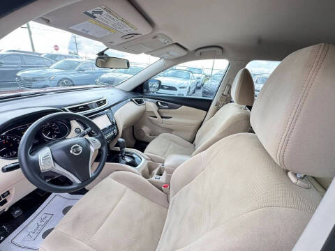 2016 Nissan Rogue SV