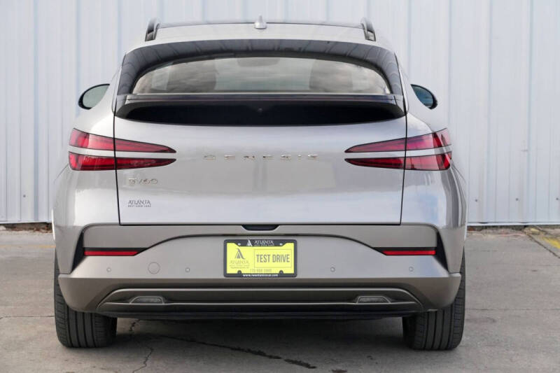 2024 Genesis GV60 Standard