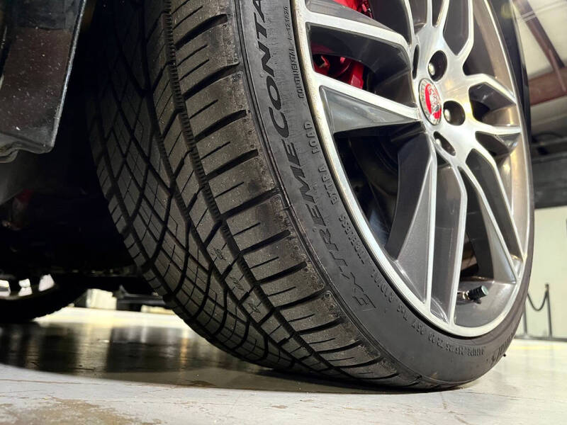 2015 Jaguar F-TYPE R