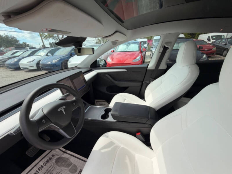 2024 Tesla Model Y Long Range