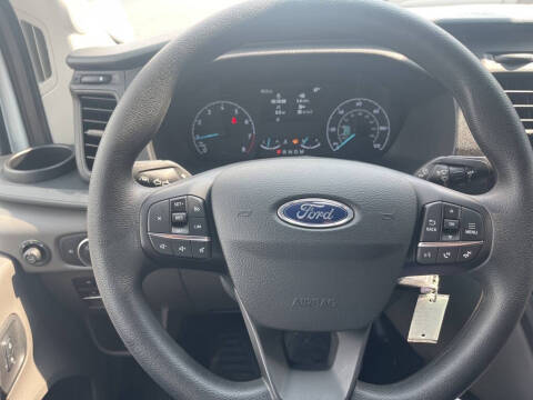 2025 Ford Transit 250