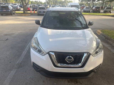2019 Nissan Kicks S