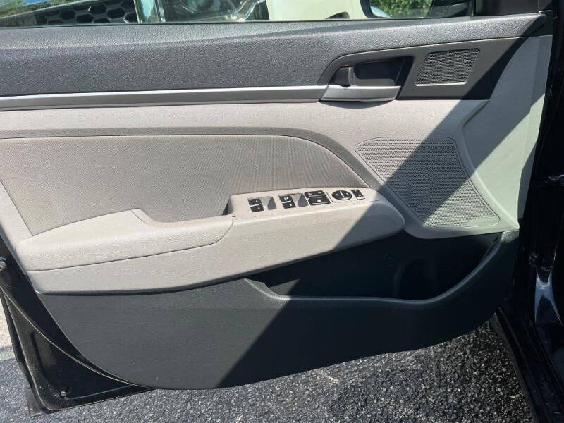 2019 Hyundai Elantra