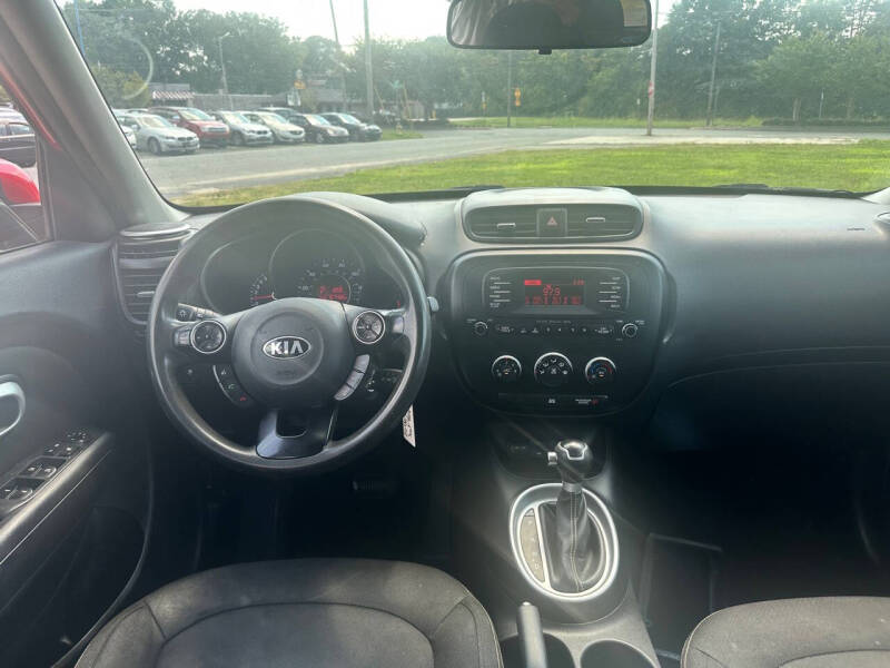 2014 Kia Soul + photo 14