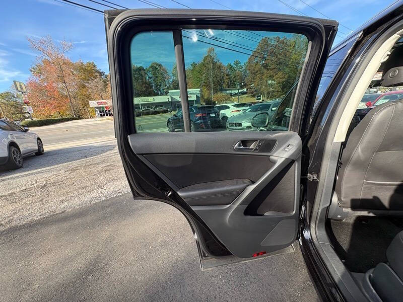 2011 Volkswagen Tiguan SEL