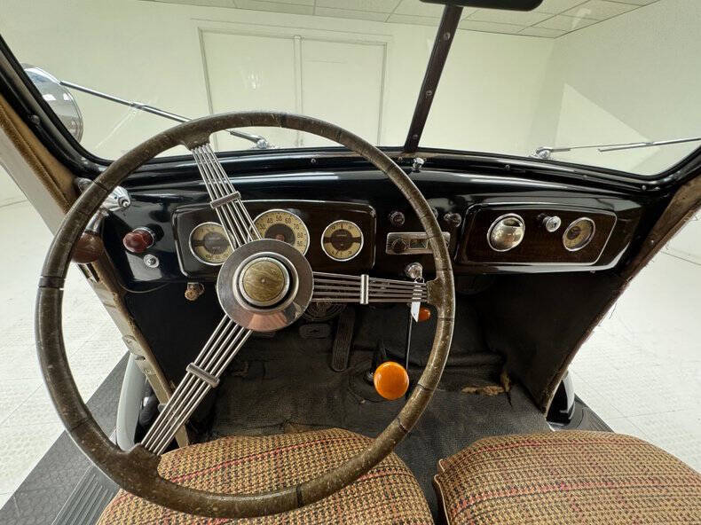 1935 Chevrolet Master Deluxe