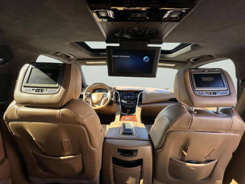 2017 Cadillac Escalade ESV Platinum