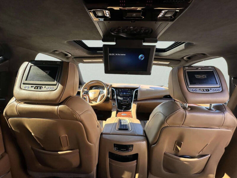 2017 Cadillac Escalade ESV Platinum