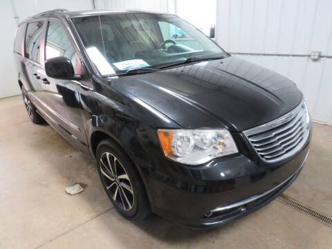 2013 Chrysler Town and Country for sale at Grey Goose Motors in Pierre SD