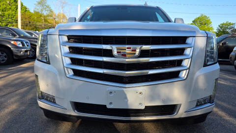 2017 Cadillac Escalade Luxury
