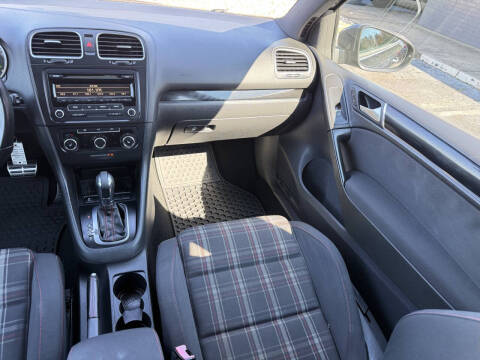 2013 Volkswagen GTI Base PZEV