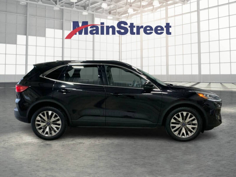 2020 Ford Escape Hybrid Titanium