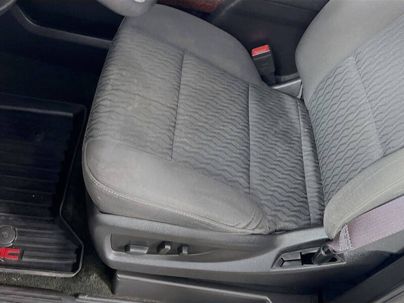2017 GMC Yukon SLE