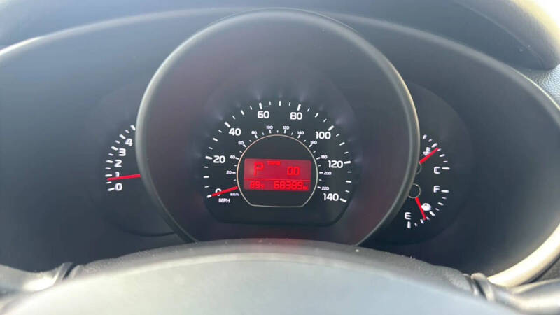2017 Kia Soul +
