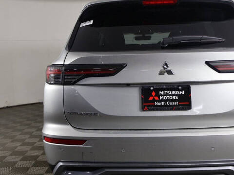 2026 Mitsubishi Outlander SE