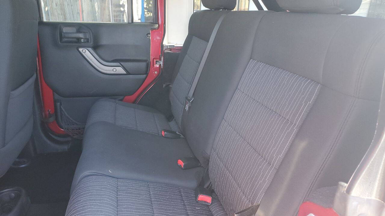 Used Car 2012 Jeep Wrangler Unlimited  Sport 4x4 4dr Suv For Sale Under $20,000 In San Antonio, Texas