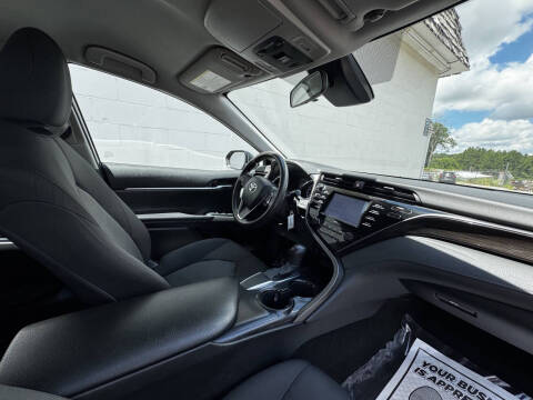 2020 Toyota Camry LE