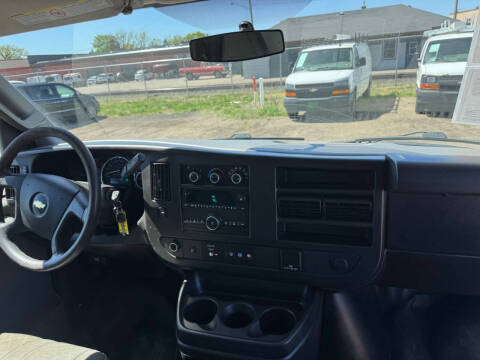 2017 Chevrolet Express 2500