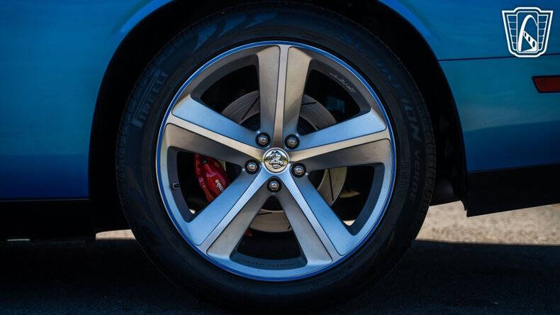 2010 Dodge Challenger SRT8