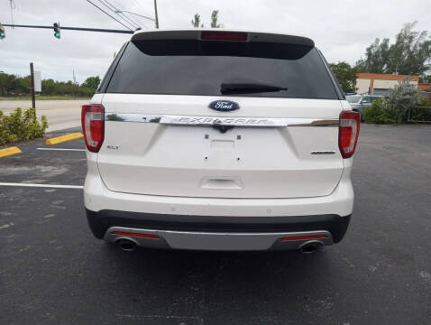 2016 Ford Explorer XLT