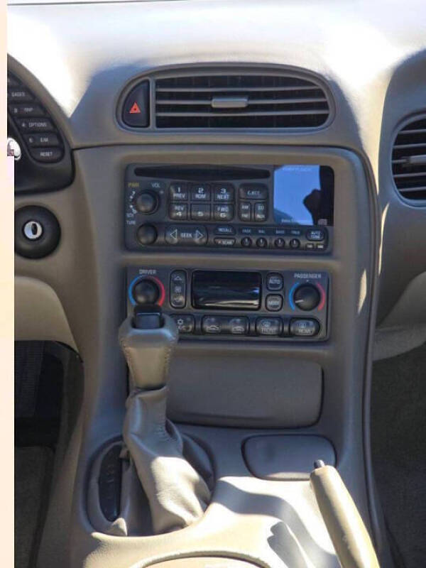 2004 Chevrolet Corvette