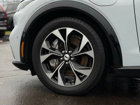 2022 Ford Mustang Mach-E Premium