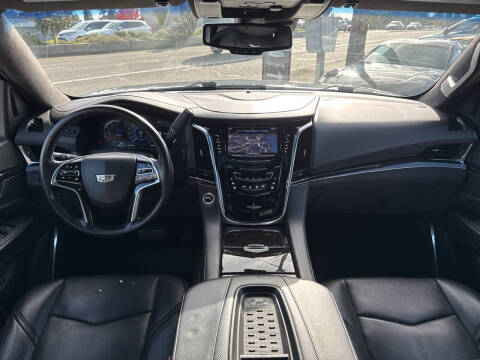 2016 Cadillac Escalade ESV Platinum