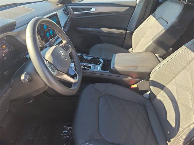 2024 Volkswagen Atlas Cross Sport SE