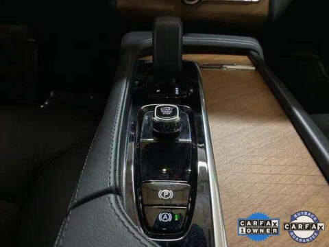 2025 Volvo XC90 B6 Plus Bright Theme 7P