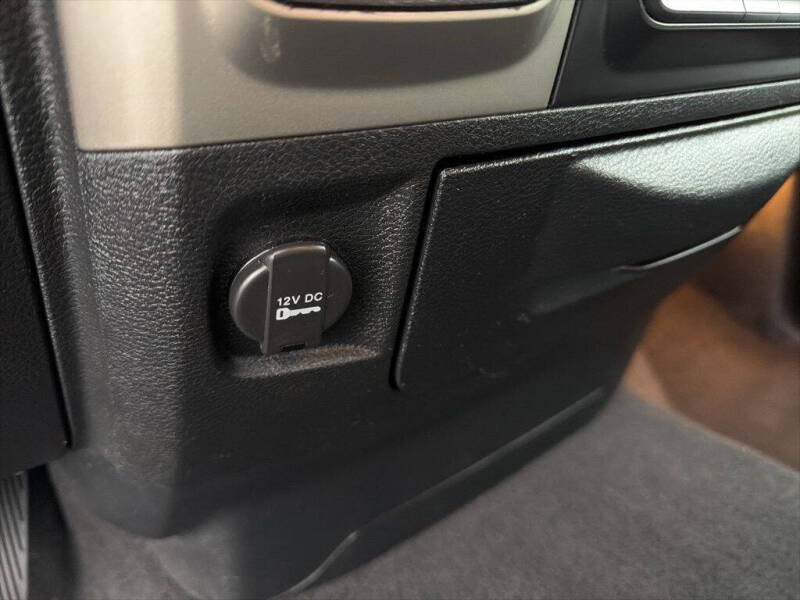 2013 RAM 1500 SLT