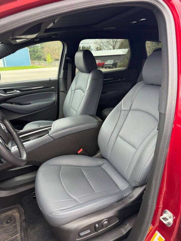 2024 Buick Enclave Essence