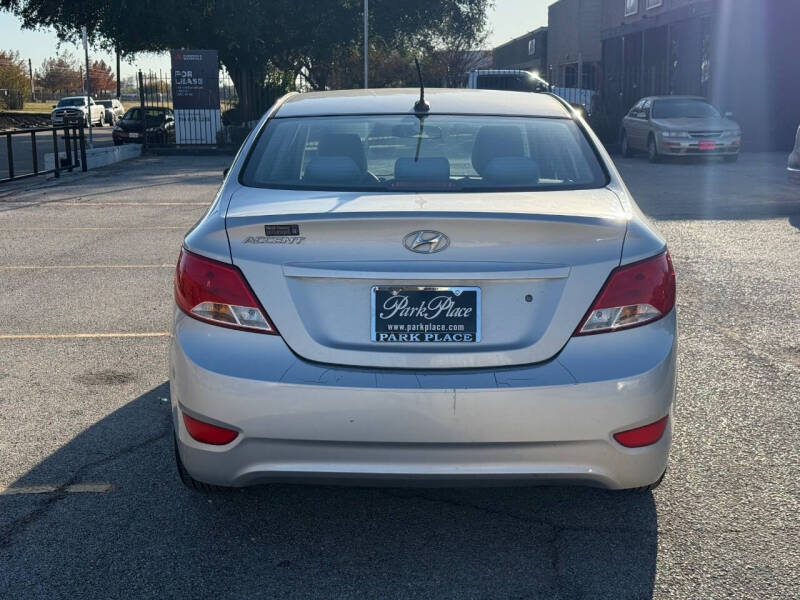 2016 Hyundai Accent SE