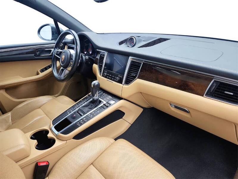 2017 Porsche Macan S