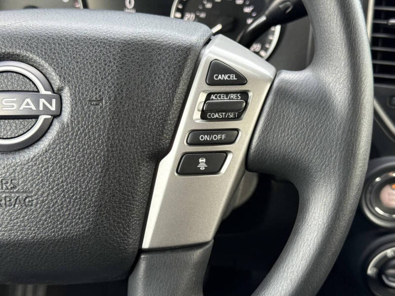 2024 Nissan Titan SV